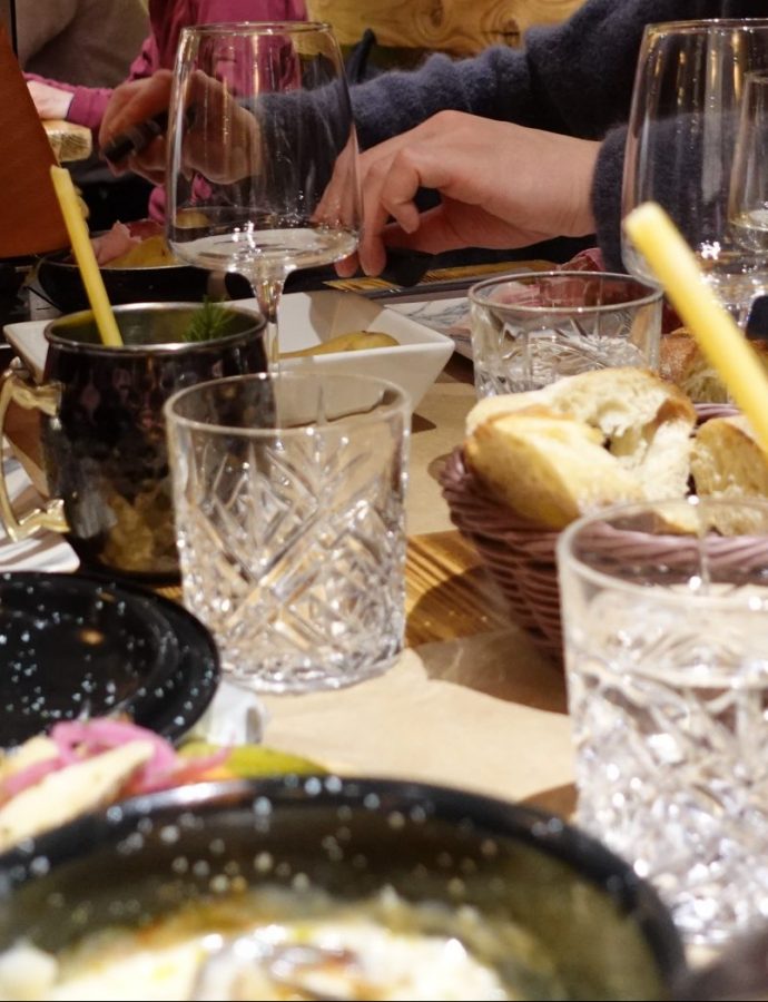 初のヨーロッパスキー旅行 – 感動的なチーズ料理